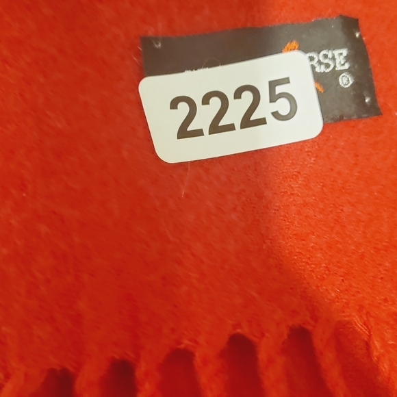 CRAZY HORSE women's red Fringed Scarf - Picture 5 of 6